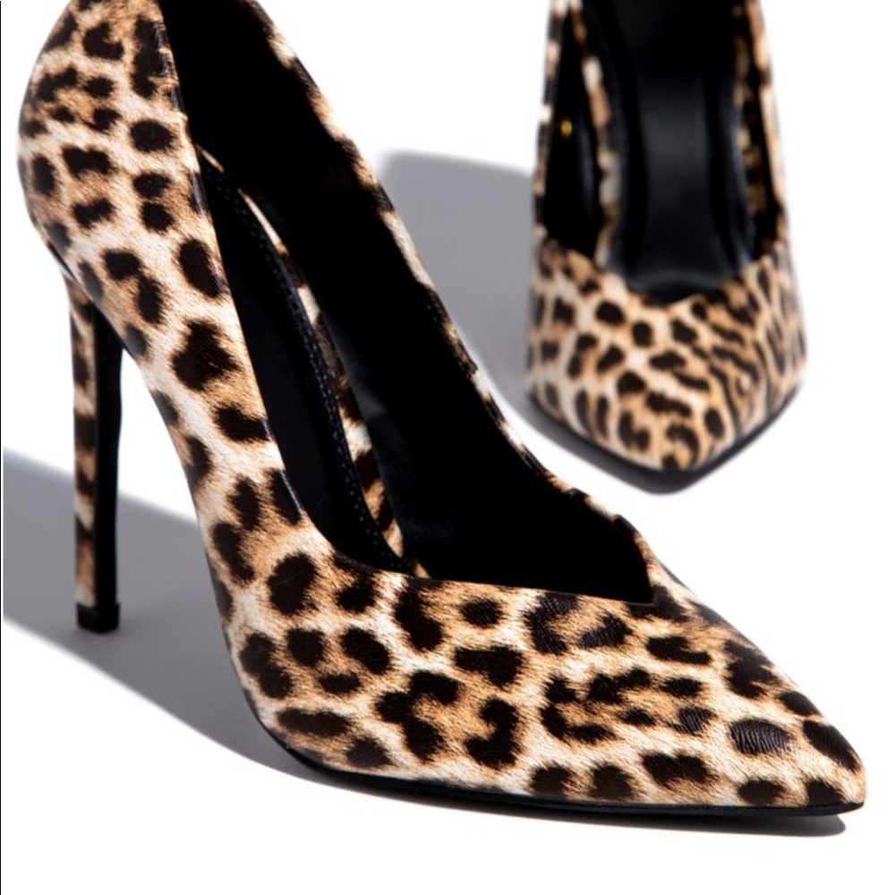 Miss Lolas women’s size 8 heels